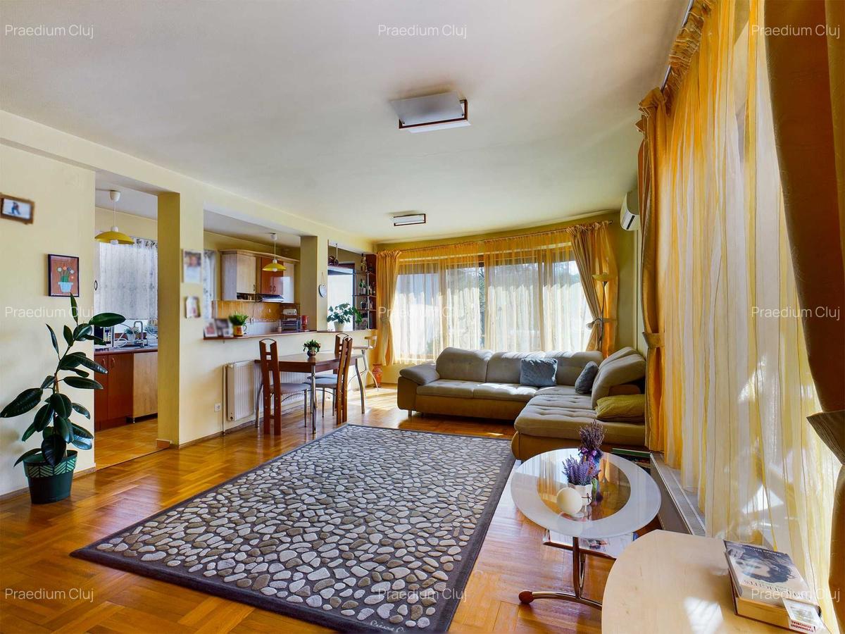 Casa individuală 10 camere in Andrei Mureșanu, 300 mp utili - 1