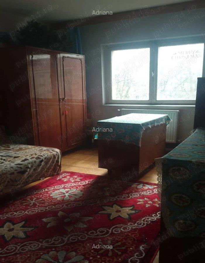 De vanzare apartament cu 3 camere in zona Soarelui decomandat etaj 3 langa Scoala Generala 30 - 3