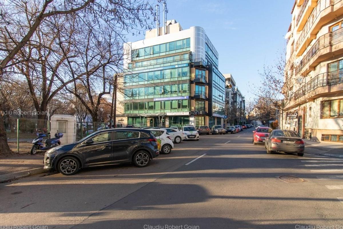 Cladire birouri | 3500 mp | Parc Regina Maria | Metrou | - 1