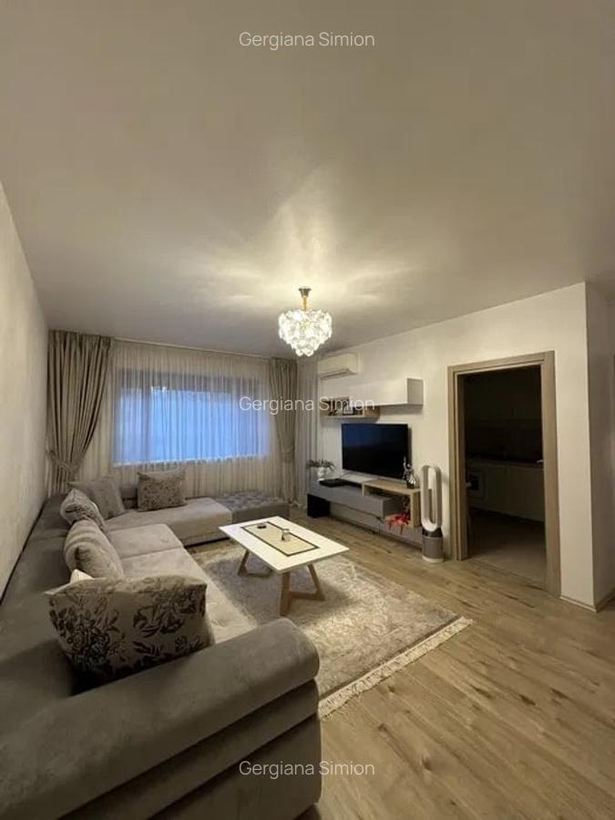 Apartament cu 3 camere semidecomandat, mobilat în Băneasa - 2