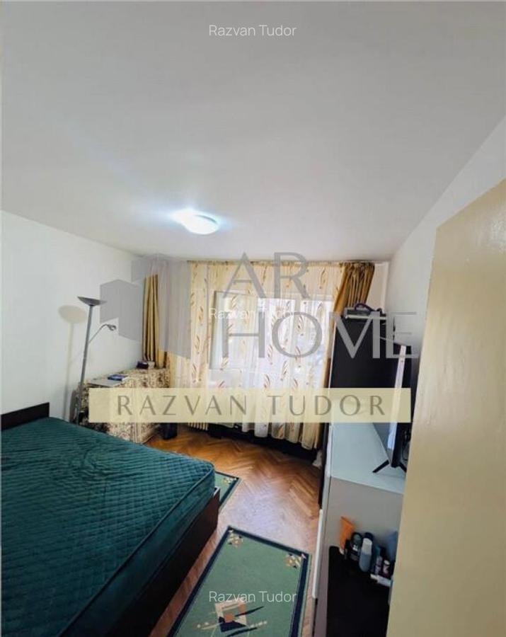 Apartament 4 camere 80mp , P-ta Mihai Viteazul , zona centra - 8