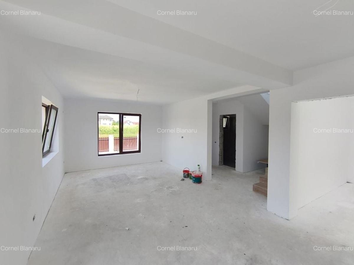 Vila 5 camere, incalzire in pardoseala, 356 mp de teren - 3