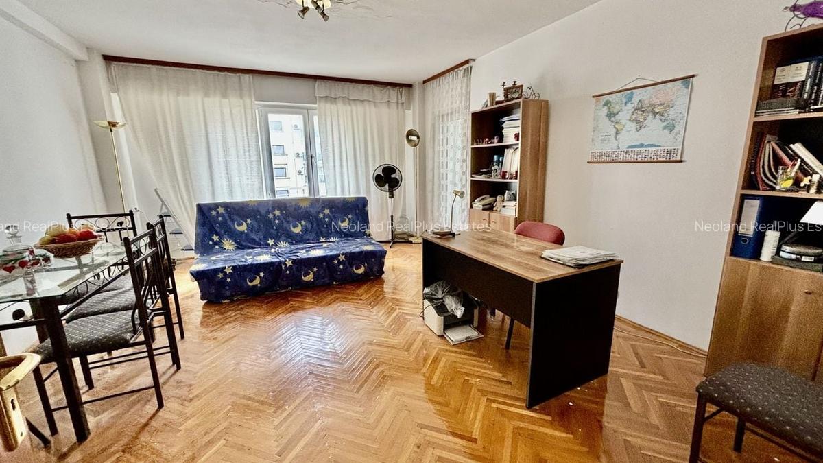 Apartament cu 3 camere în Calea Călărașilor - 1