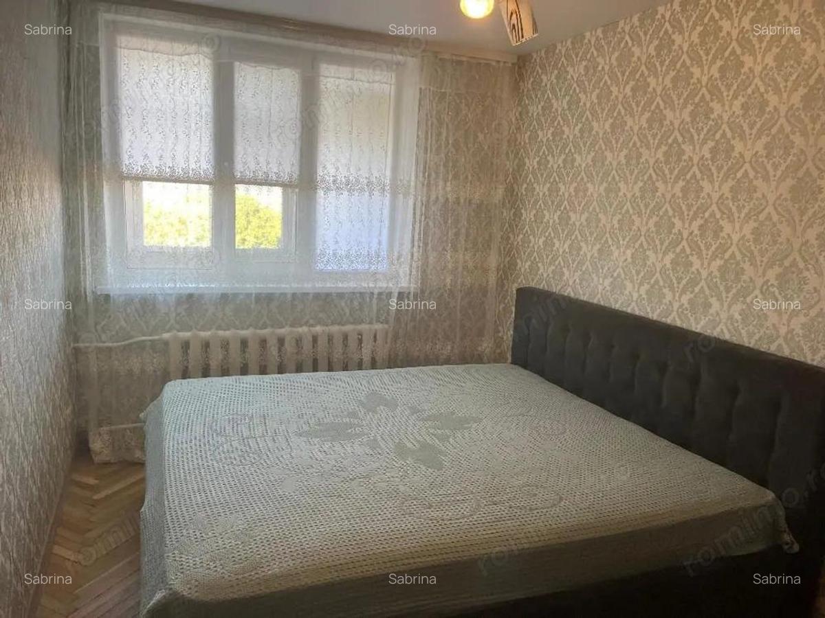 Apartament de vanzare Aparatorii Patrei - 1
