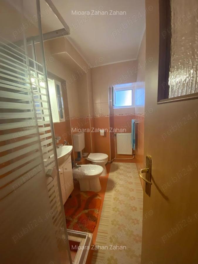 Inchiriez apartament 3 camere - 2 Inchiriez apartament 3 camere - 2