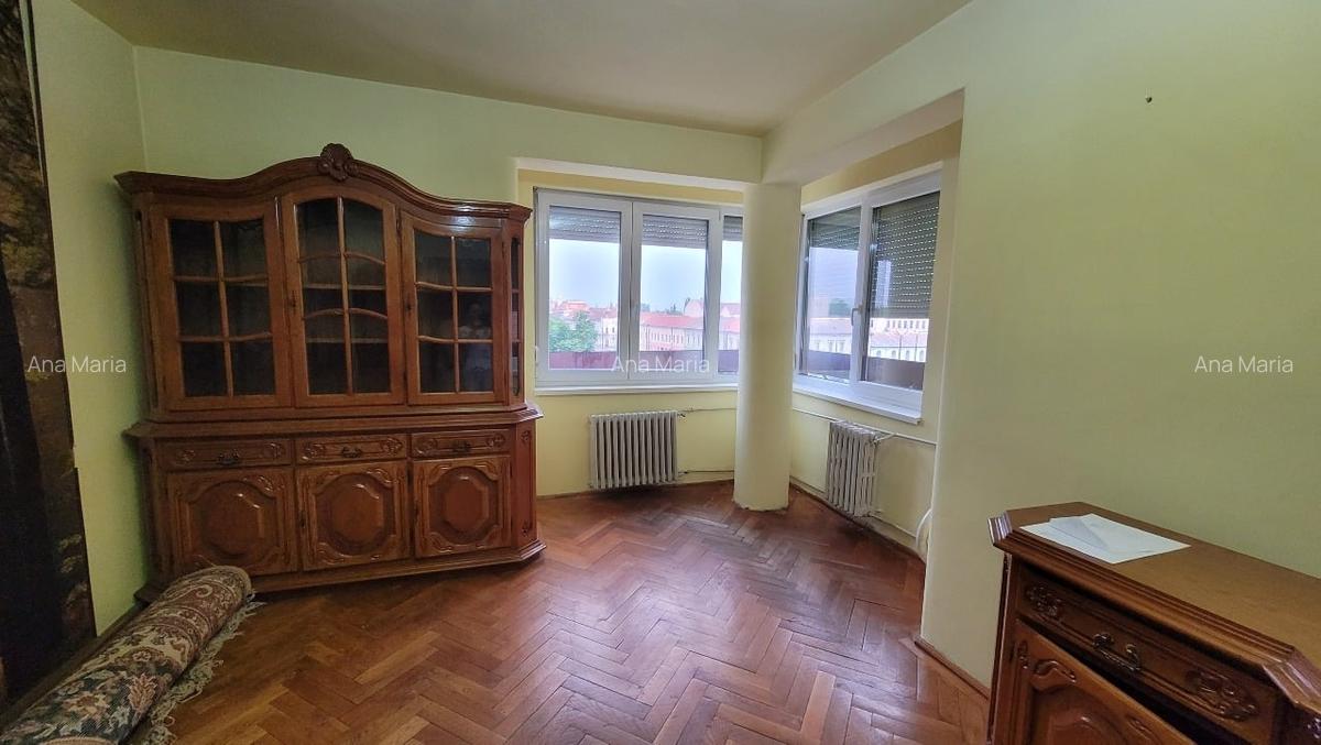 Apartament cu 3 camere decomandat în Cetății - 9
