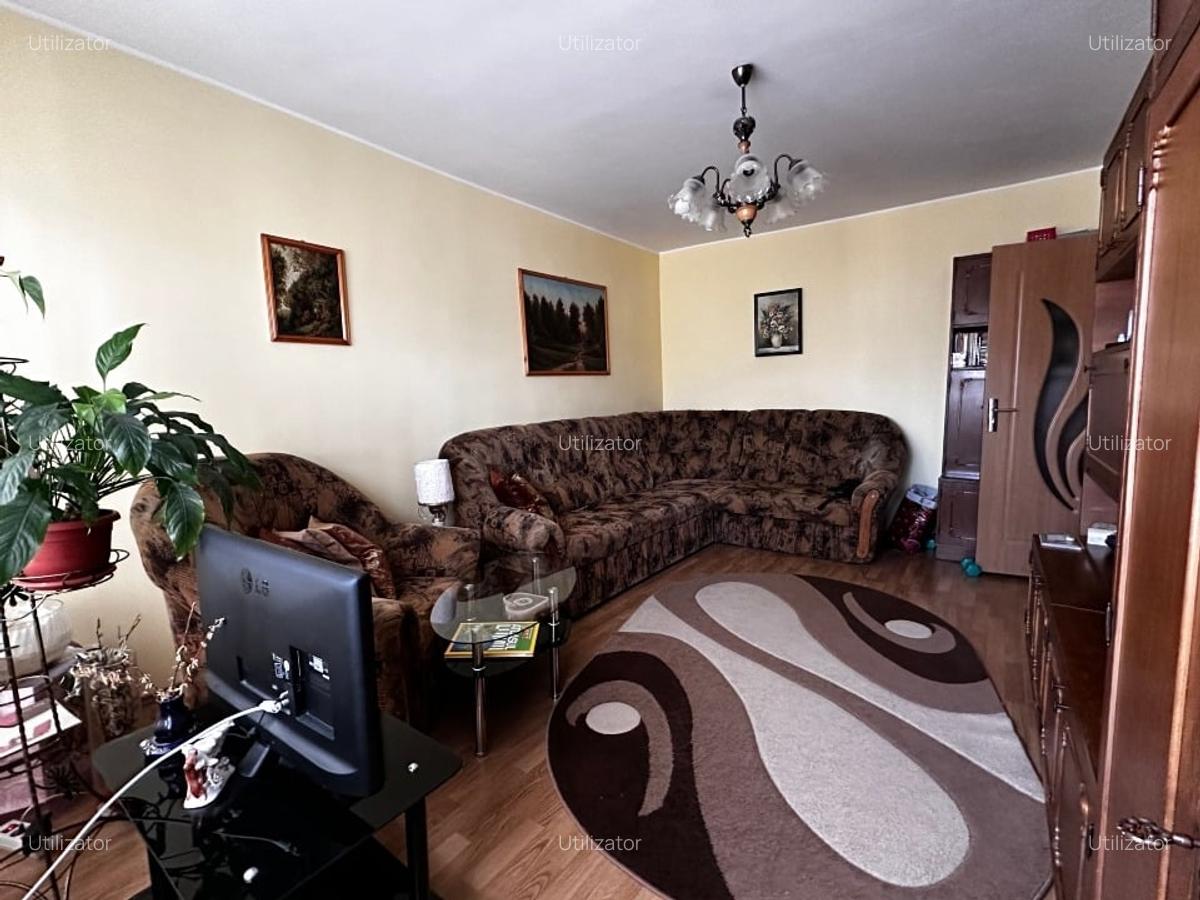 Apartament 2 camere, decomandat, mobilat, etaj 3/4, Calea Republicii, Bacau - 2