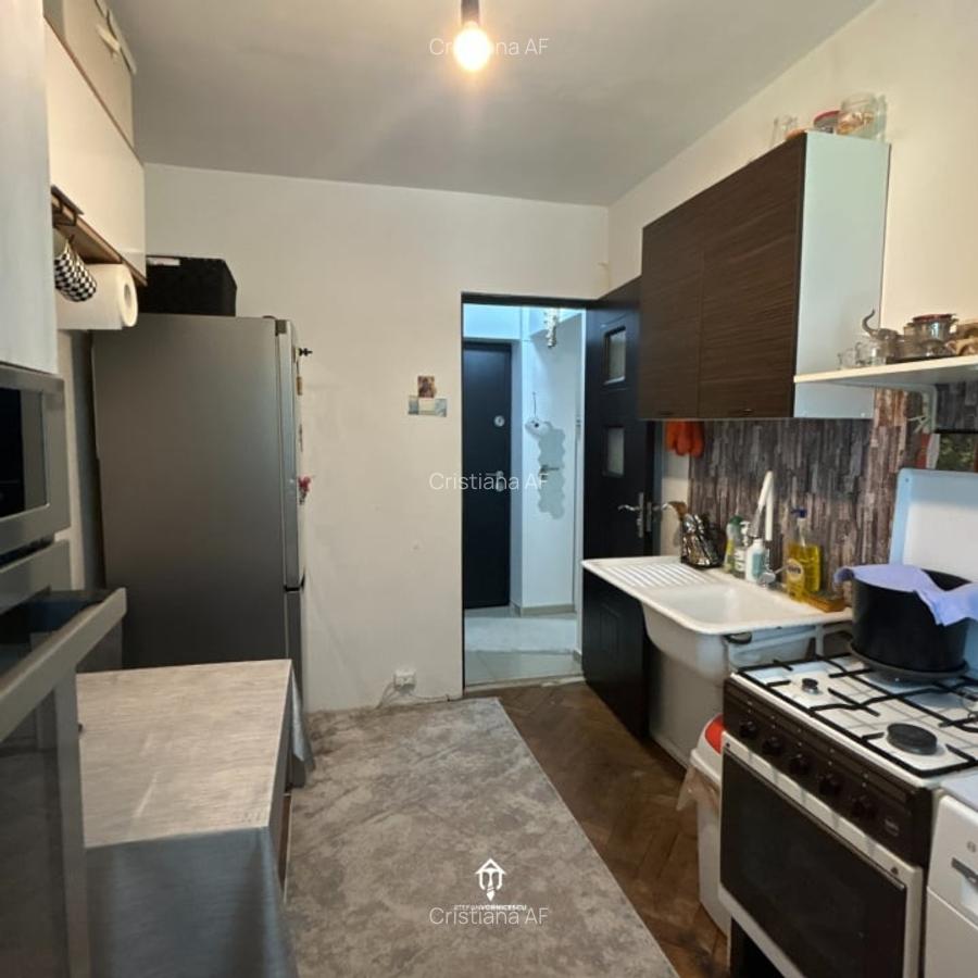 Apartament 2 camere | Partial renovat | Podu Ros - 6