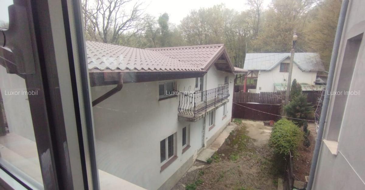 Casa zona Paun, 100 m teren, langa padure - 2