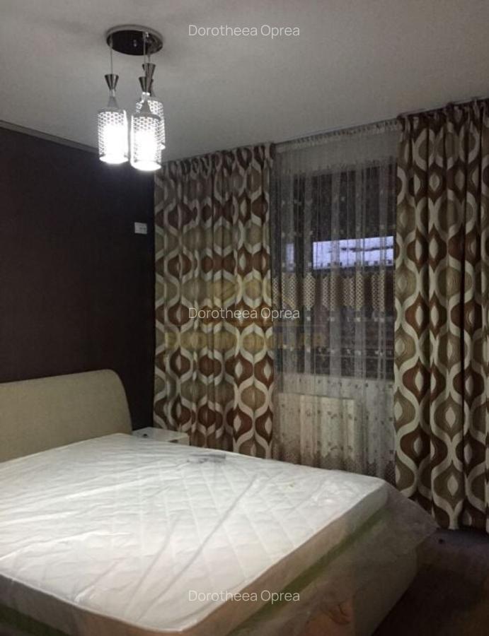 Casă cu 4 camere în Berceni - 2