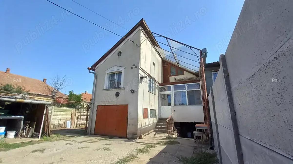Casa 2 camere, zona Burdea, singur in curte - 4