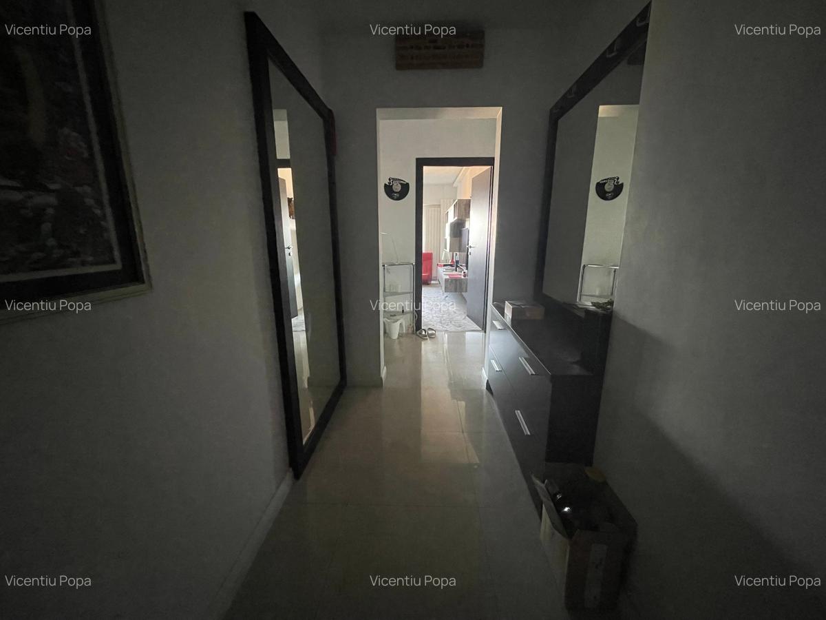 Capitol- bl. Capitol ap.3cam dec et 10 din 12 vedere la mare din toate camerele - 2