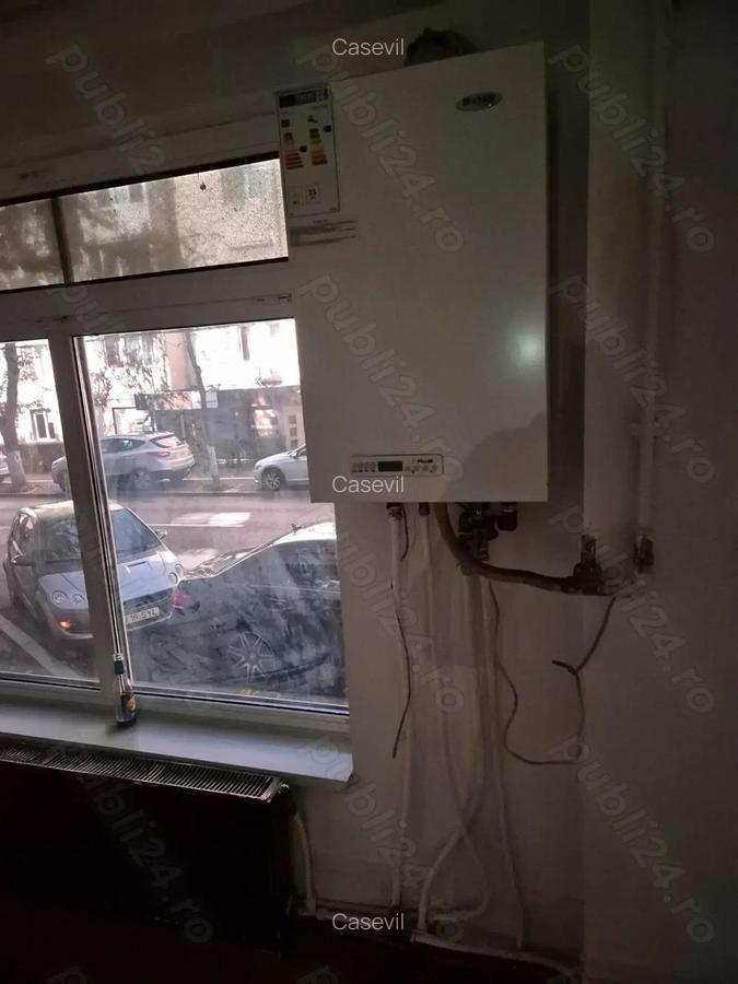 Spa?iu de vanzare in zona centrala - 2