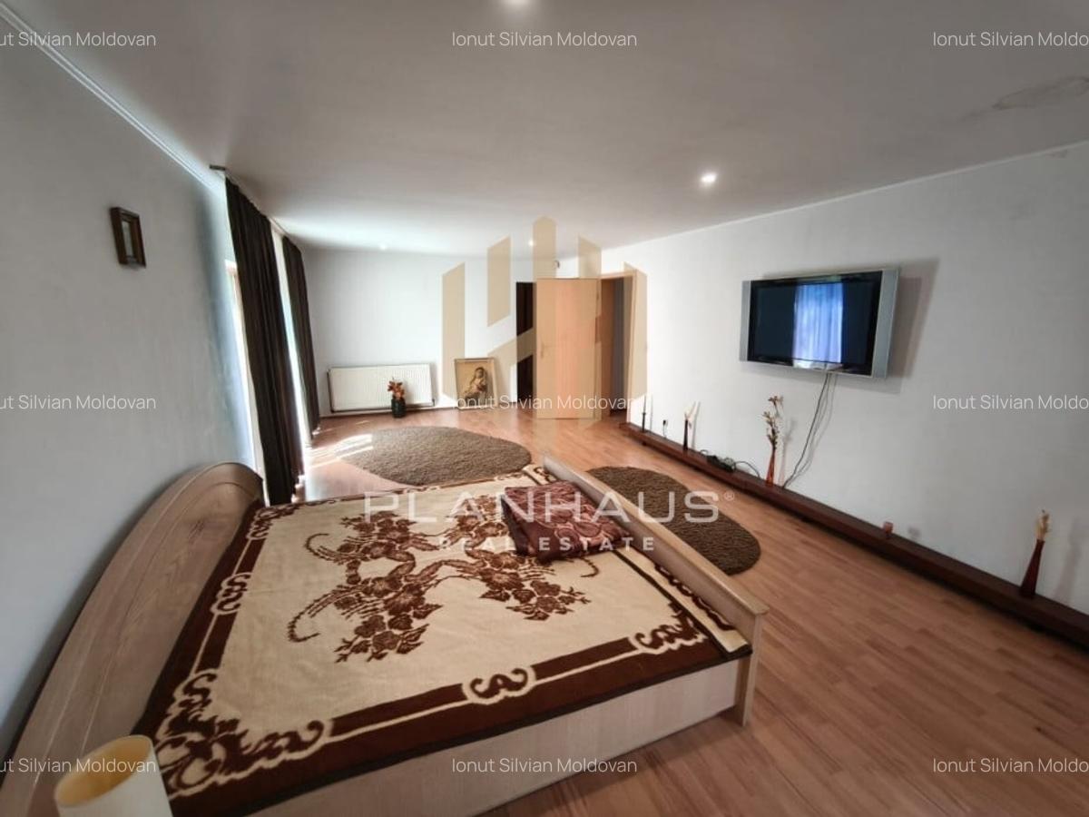 Proprietate cu 20 de camere și 11 ari de teren lângă Stadionul Baia Mare - - 10