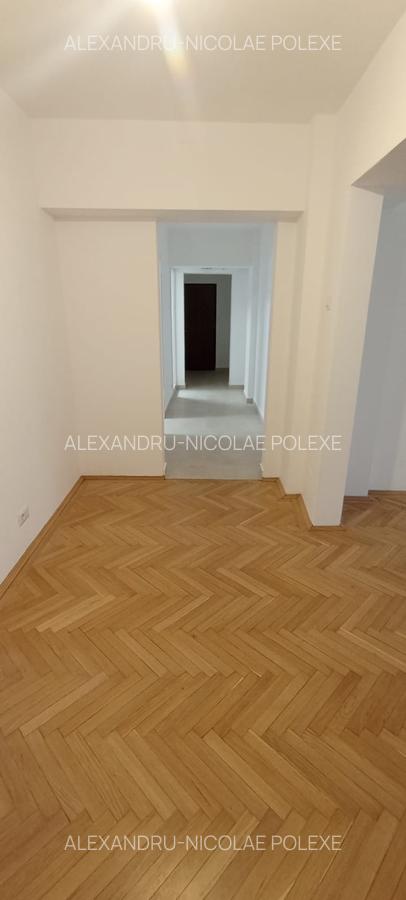Birou 4 camere decomandate etaj 2 cladire dupa cutremur Universitate metrou - 7