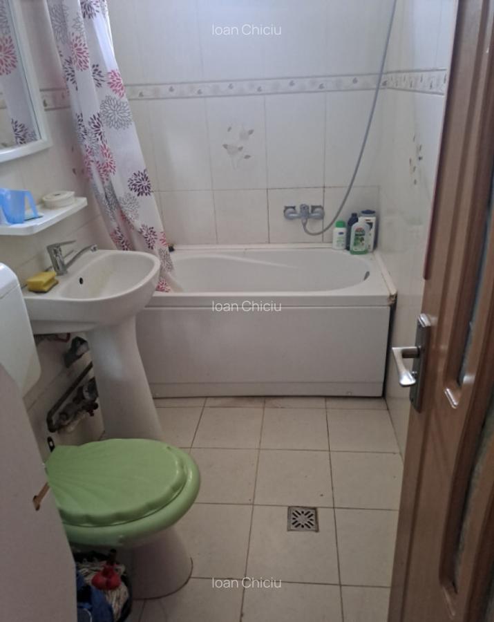 Inchiriere apartament cu trei camere Zona Garii Bra?ov (Faget) - 5