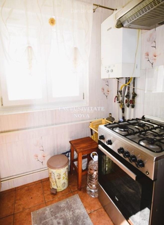 CRANGASI DECOMANDAT cu CENTRALA proprie Balcon Metrou bloc REABILITAT - 9