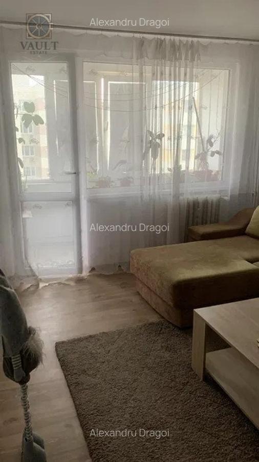 Apartament 2 camere -Decomandat - - 2