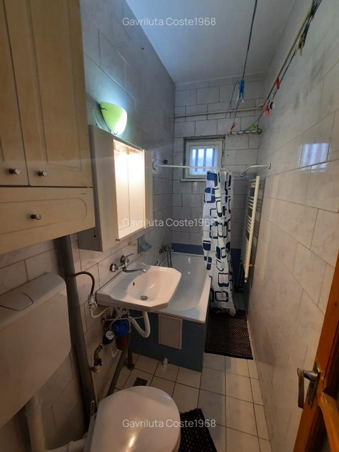 Apartament 2 camera decomandat Piata unirii foarte aproape de umf    pret 370 eu - 8