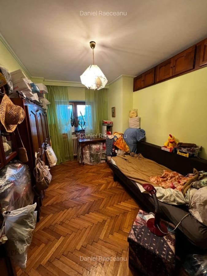 Apartament cu 5 camere decomandat în Casa de Cultură - 10