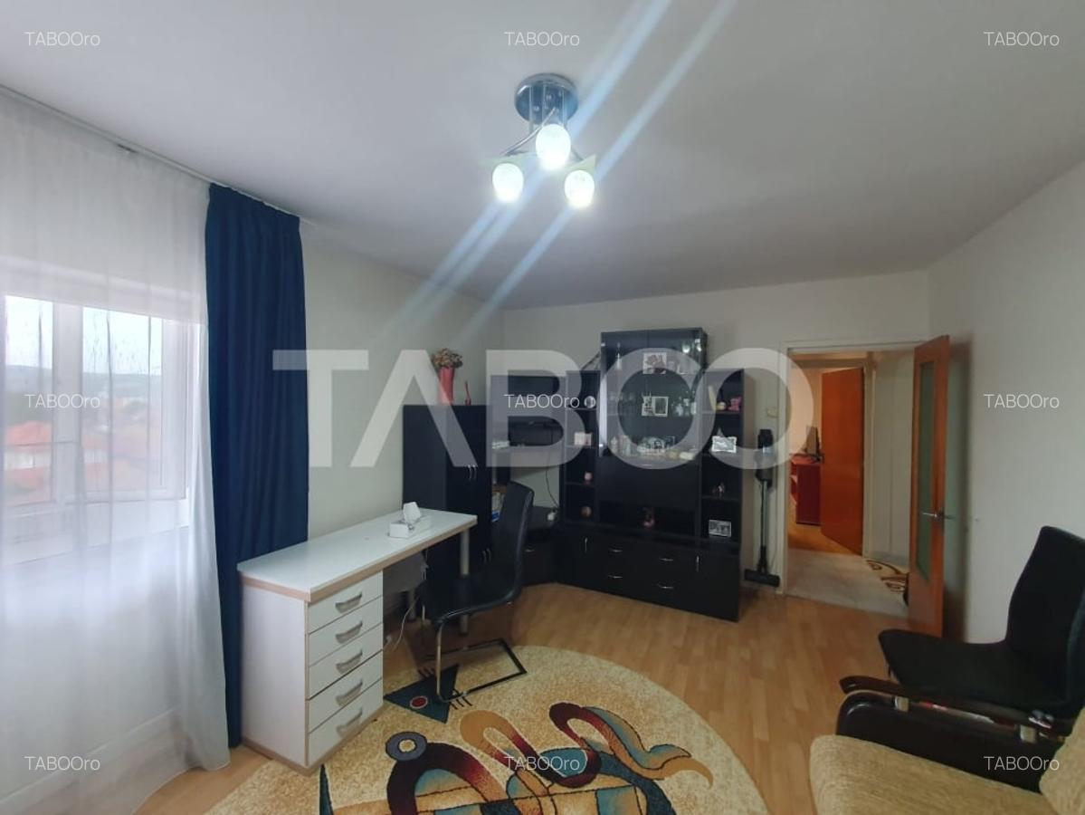 Apartament cu 2 camere decomandat, mobilat în Exterior Sud - 2
