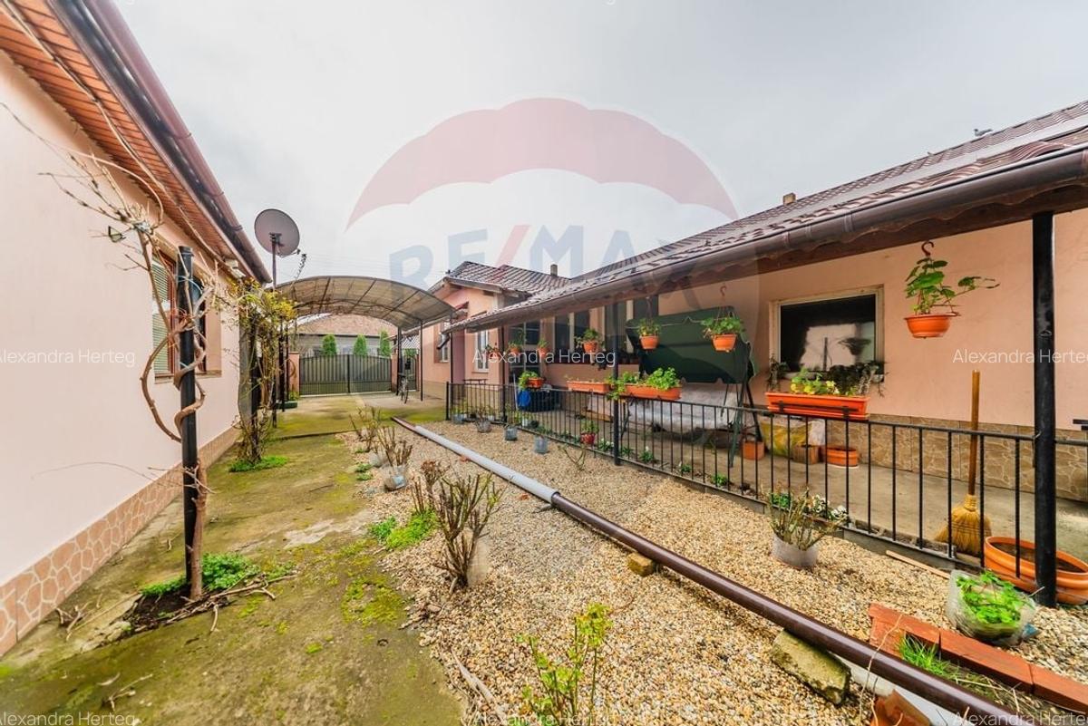 Casa de vanzare, comuna Iratosu - 8