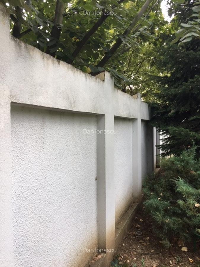 VILA SUPERBA / MIC DOMENIU CU TERASA SI CURTE GENEROASA + ANEXA, - 8