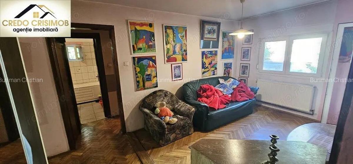 Vand apartament 4 camere etajul 1 zona Micro 4 - 10 Vand apartament 4 camere etajul 1 zona Micro 4 - 10