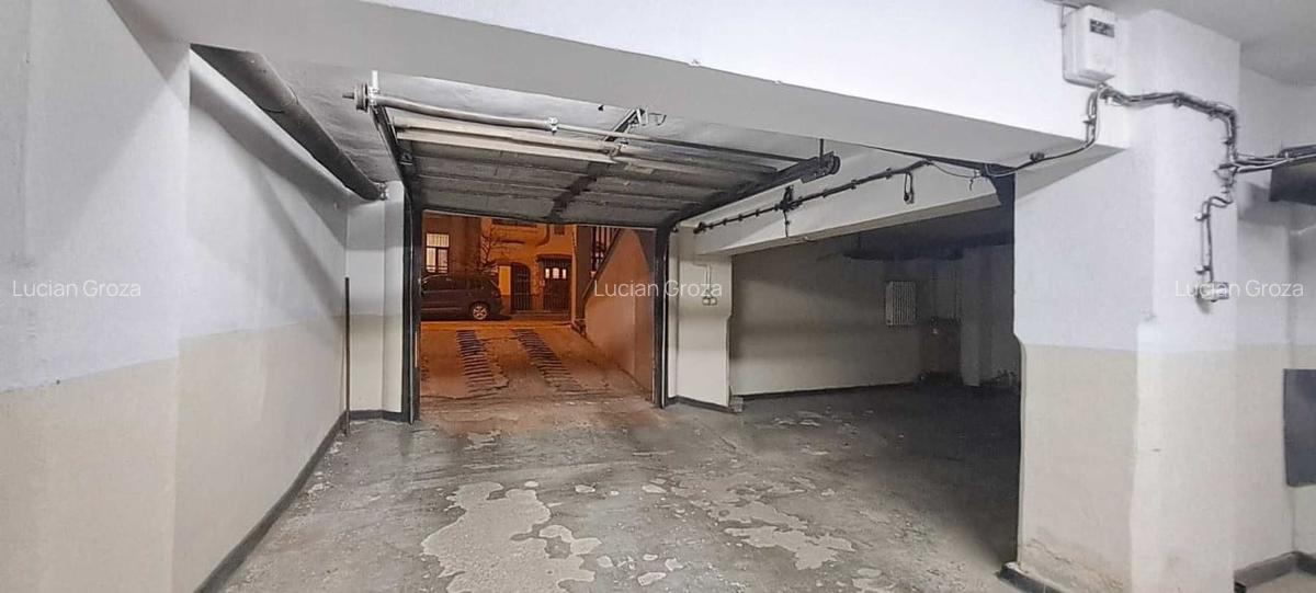 Apartament cu 4 camere decomandat în Iancului - 3