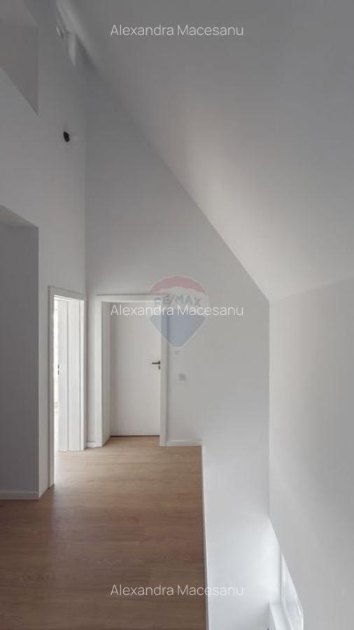 Casa / Vila cu 4 camere de vanzare - 15