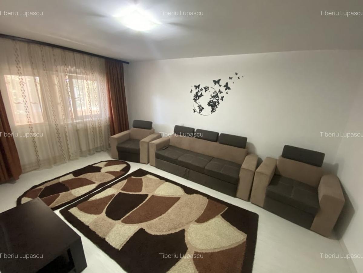 Apartament 3 camere, zona Mioritei - 1