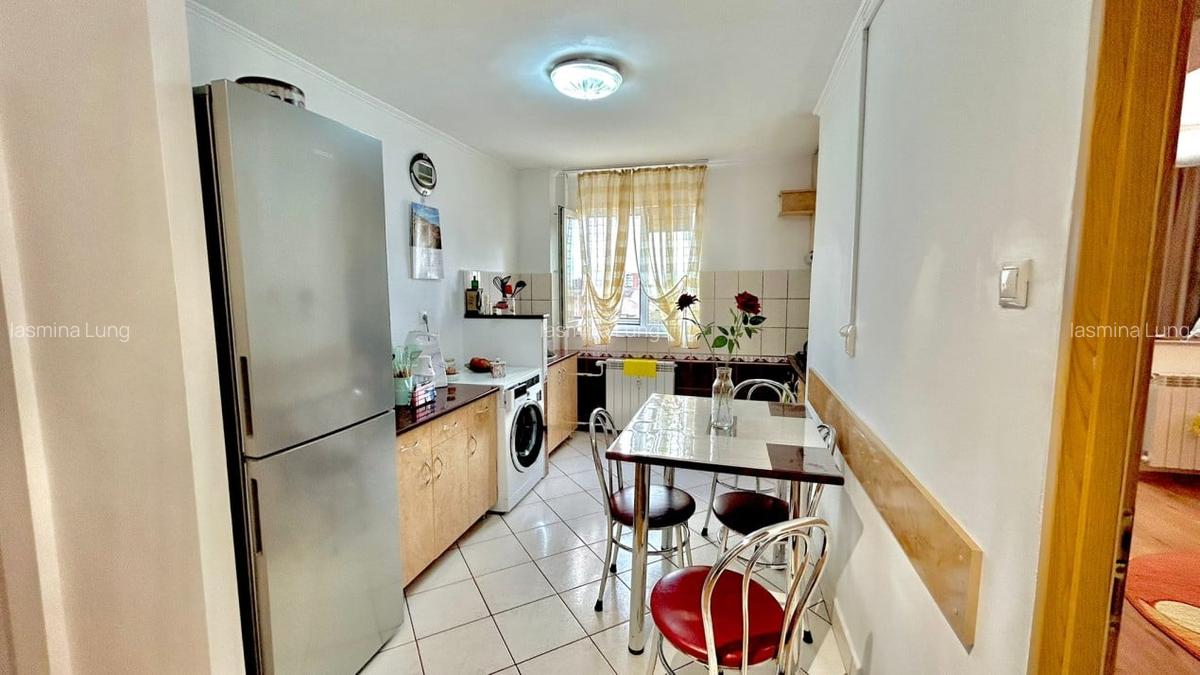 Apartament cu 3 camere decomandat, mobilat în Dacia - 2