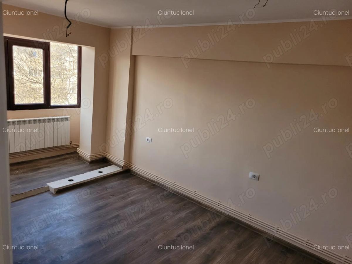 Vand apartament 3 camere - 10