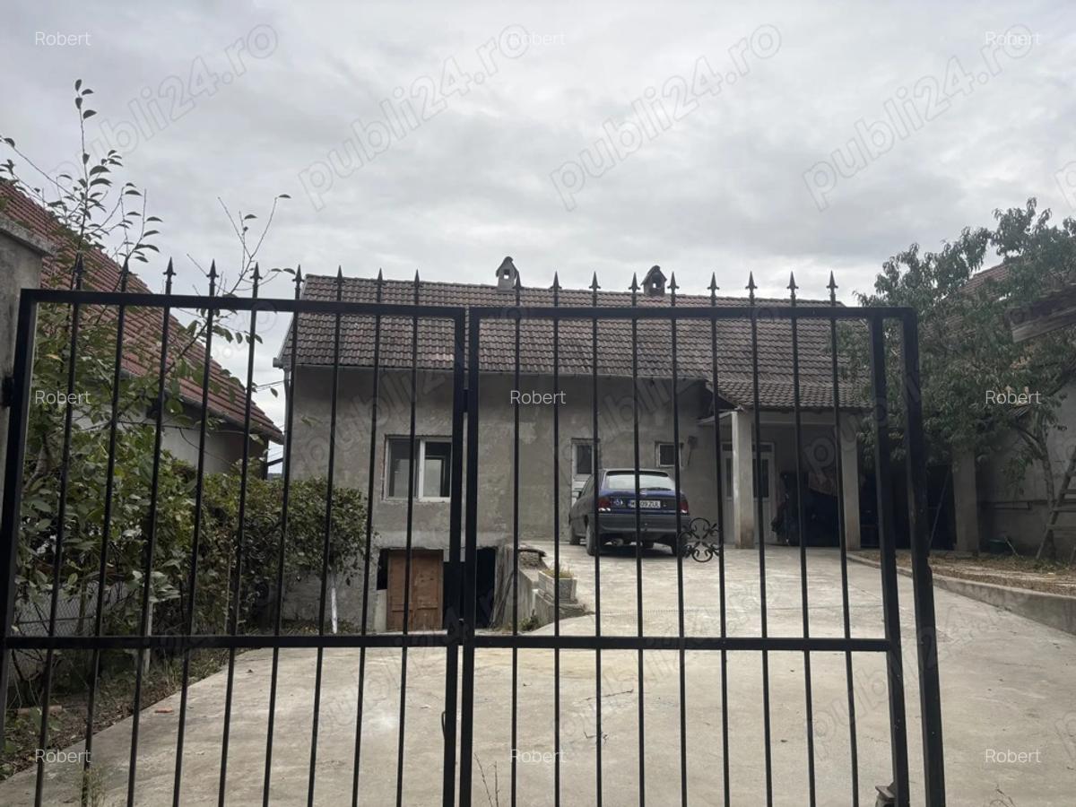 Casa de vanzare in Sighi?oara, str. La Leu - 268 m' utili, teren 352 m?, construc?ie 2008 - 2