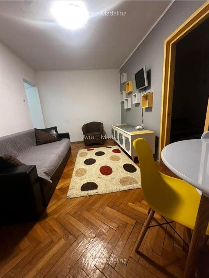 Scoala nr 8_apartament 40mp,pret 62.000E - 2