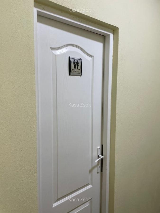 Spațiu comercial de închiriat - 6 Spațiu comercial de închiriat - 6