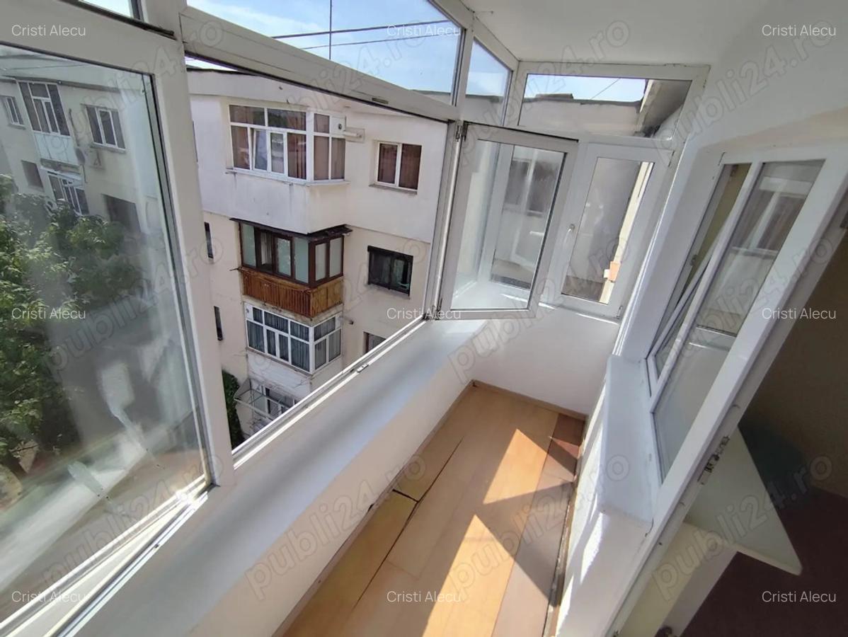 Pitesti, apartament 3 camere, decomandat - 3