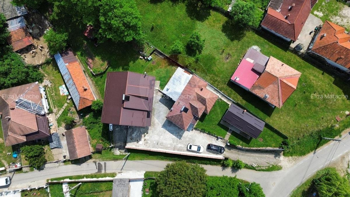 Vila multifunctionala cu 3 corpuri, langa Campulung-Muscel - 25