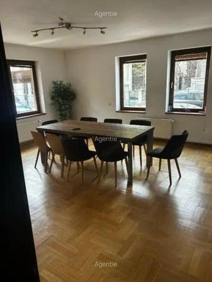 Vila Office Space,1 Etaj intreg,Guvern, Parcare, Pia?a Victori - 1