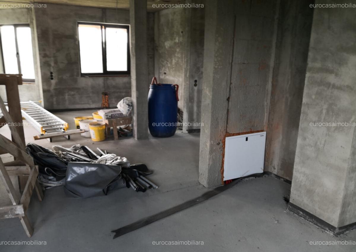 Casa P+1+M, 350 mp, teren 70 ari, Livezile, la 9 km de Bistri?a - 5