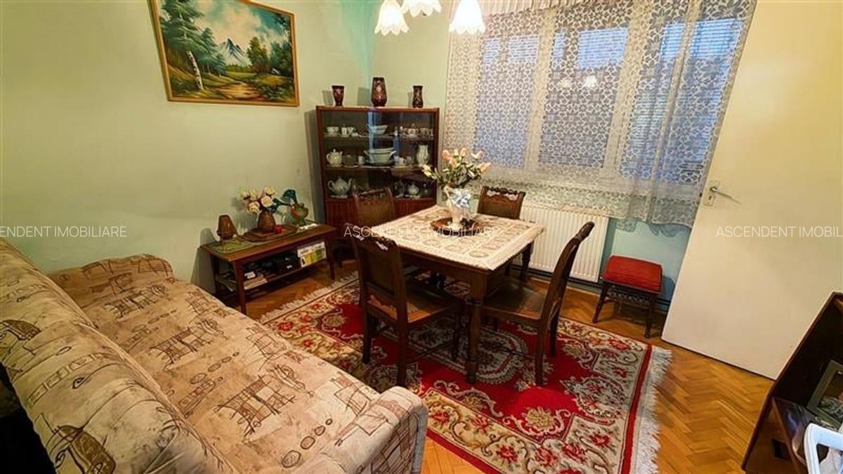 FILM&3D! Refugiu urban,decomandat, farmec autentic,balcon spatios,Dambu Petros,T - 1