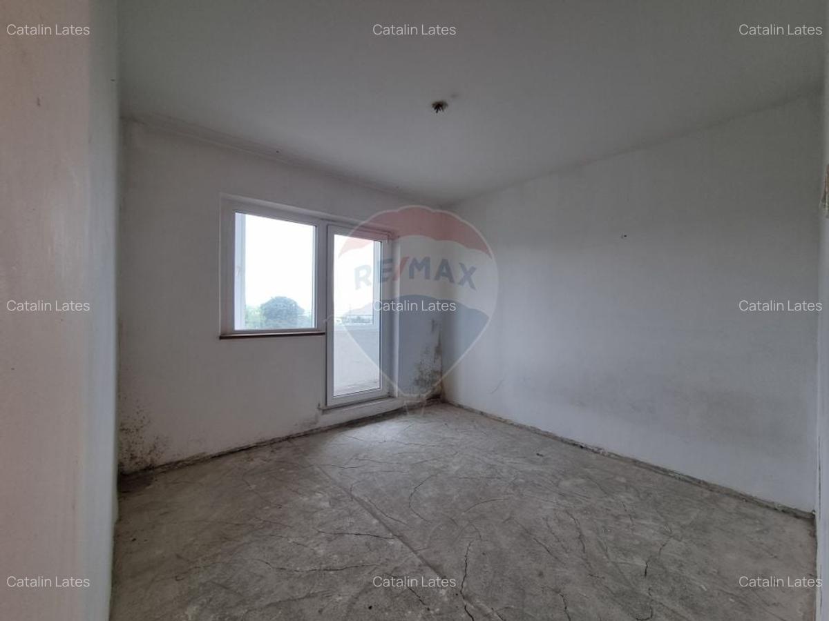Apartament (De renovat) cu 3 camere de vanzare in zona Exterior Vest - 4