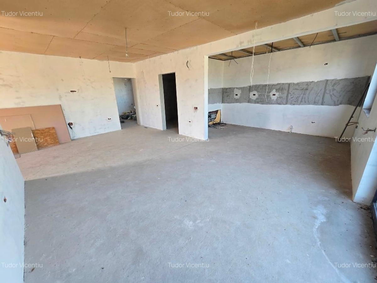 Casa f spatioasa 340mp + teren 600mp - 9