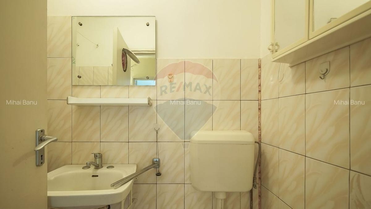 Garsoniera luminoasa,decomandata, bloc de apartamente, strada Soarelui - 7