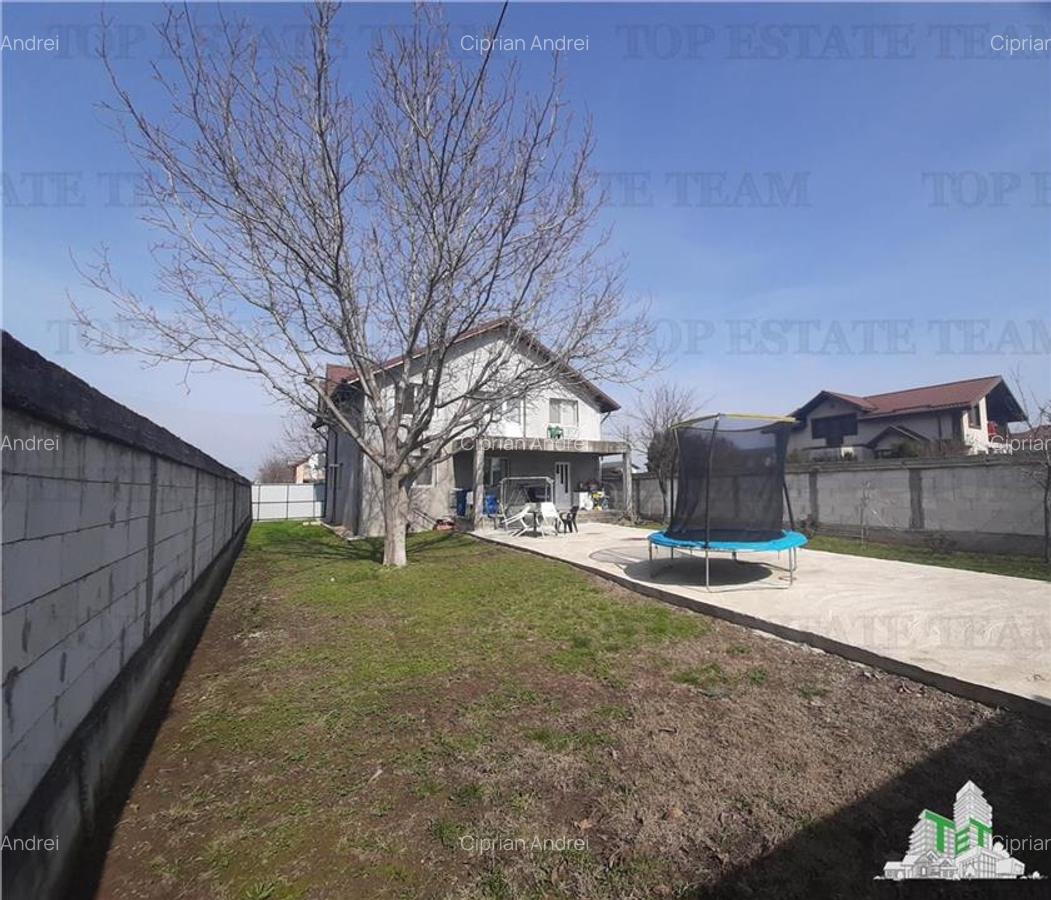 Casa spatioasa cu 8 camere si teren de 801 mp - ideala pentru 2 familii - 13