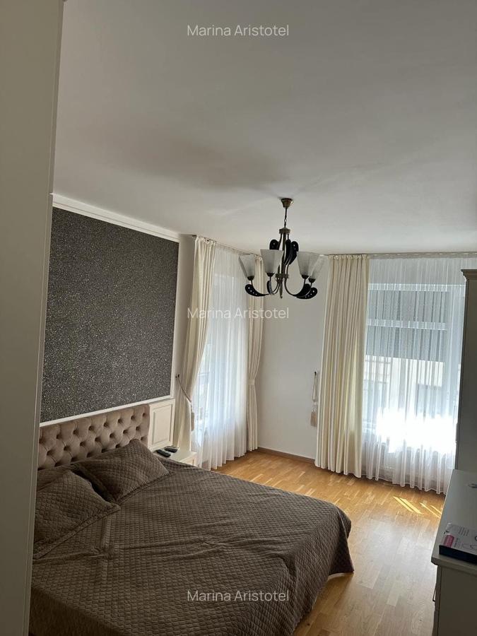 Elegant 2 Rooms Apartment 80mp in Laguna Residence - 2