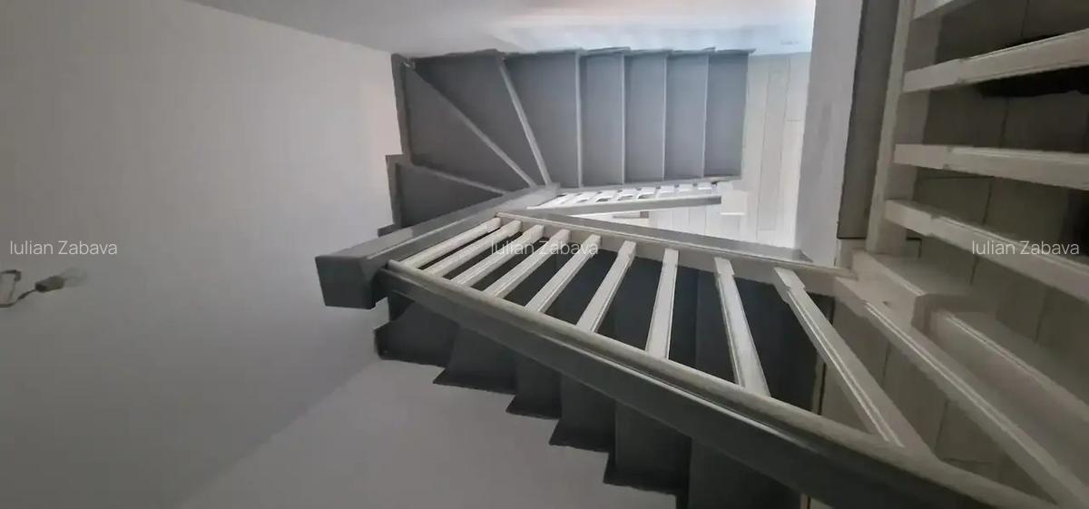 Duplex Modern cu 4 Camere de Vânzare în București - Zona Virtuții Metrou - 3