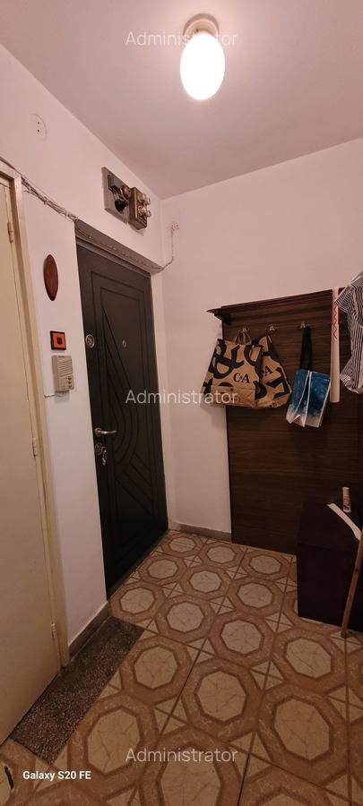 Piata Sudului/ Secuilor, 50 m.p. - 6