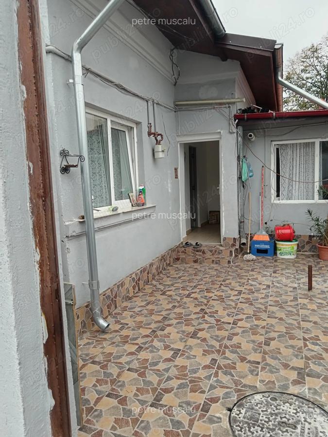 Inchiriez casa la curte sector 5 Bucure?ti zona lini?tita singur in curte casa complet renovata toat - 4 Inchiriez casa la curte sector 5 Bucure?ti zona lini?tita singur in curte casa complet renovata toat - 4