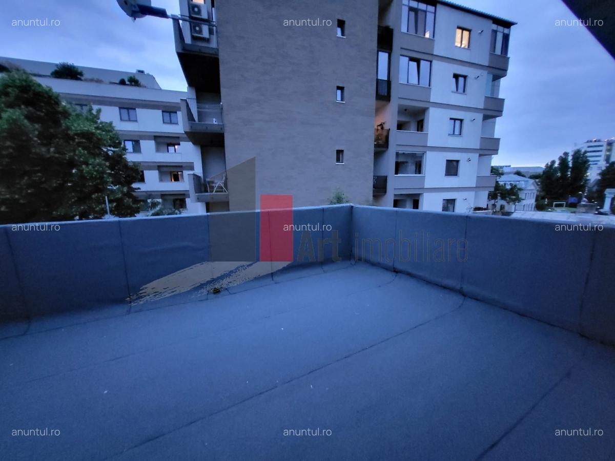 Piata Rosetti, casa Yeni, constructie 2002, finisata complet - 16